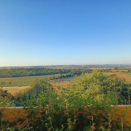 Apartment Garrevaques, Le Wendy, Calme Et Charme A La Campagne *