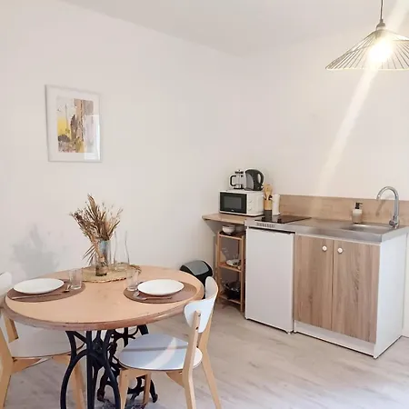 Calme Et Charme A La Campagne - Wendy Garrevaques