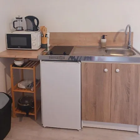 Calme Et Charme A La Campagne - Wendy * Garrevaques