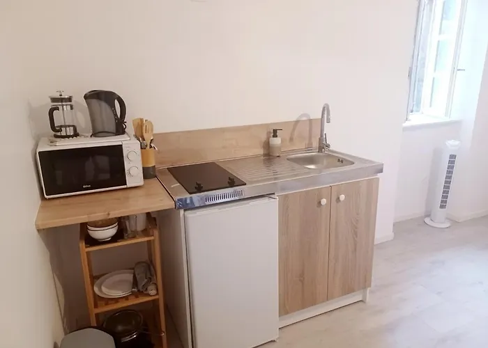 Calme Et Charme A La Campagne - Wendy Garrevaques