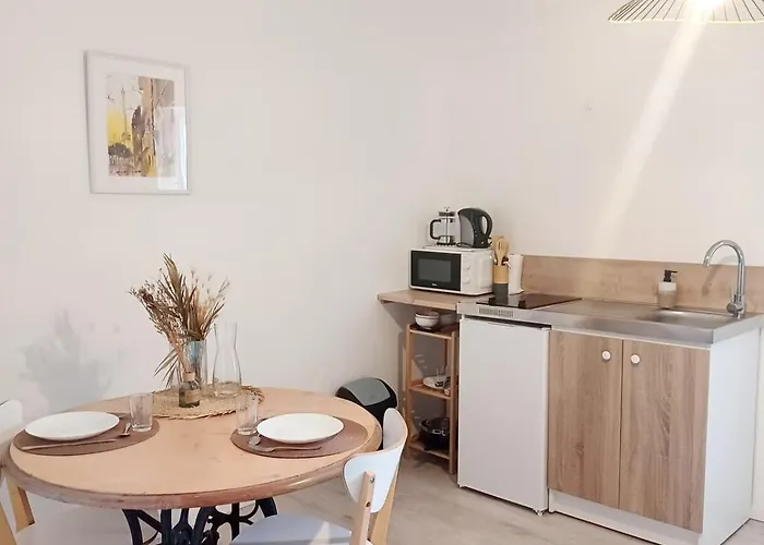 Calme Et Charme A La Campagne - Wendy Garrevaques